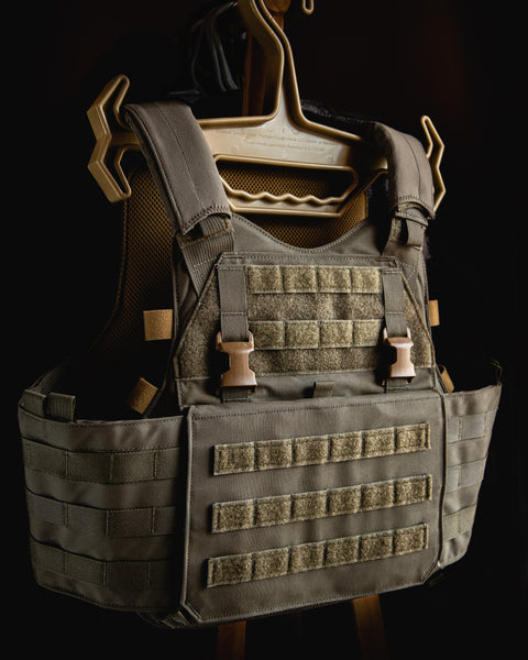 MAV-IG-hanger01-4500_3_grande.